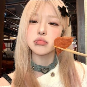 怎样举报快手直播间卖假货的人呢啊，面对假货直播间，你的举报其实可以更硬核